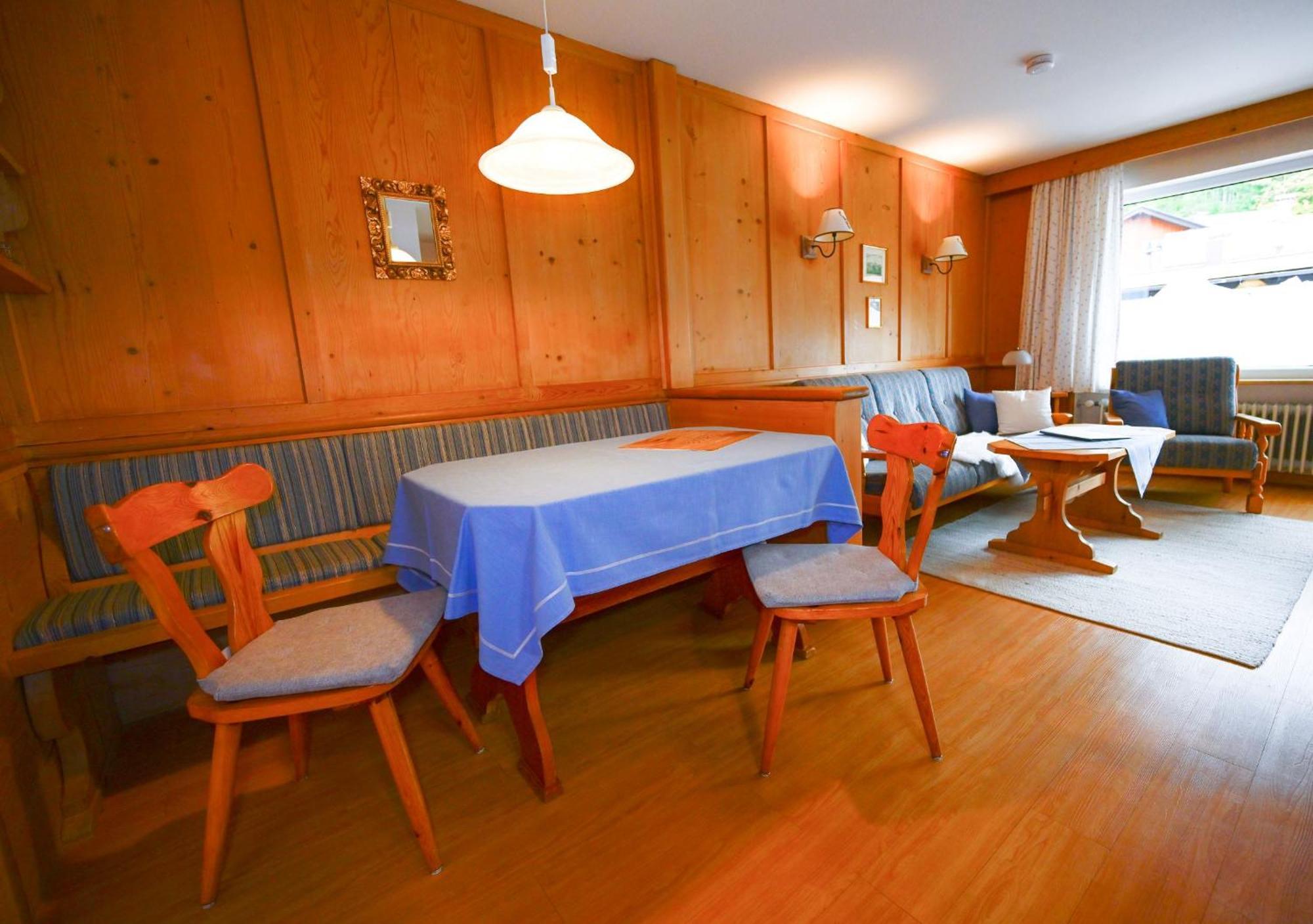 Faltenbach Ferienwohnungen In Oberstdorf Esterno foto